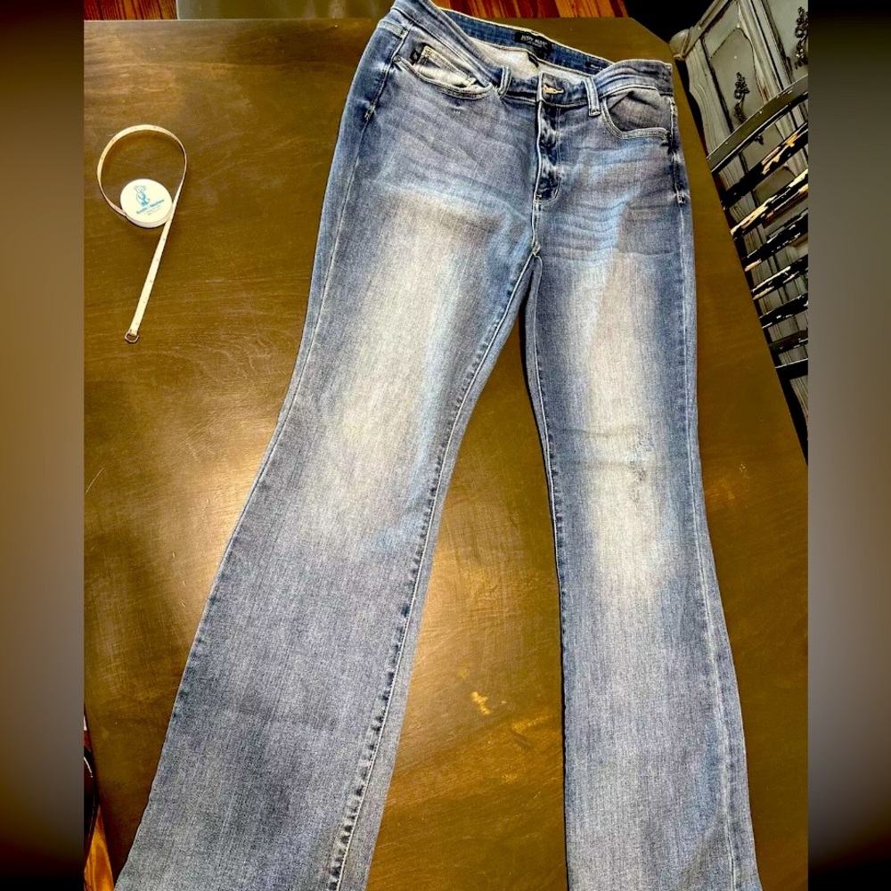 JUDY BLUE BOOTCUT JEANS 13/31